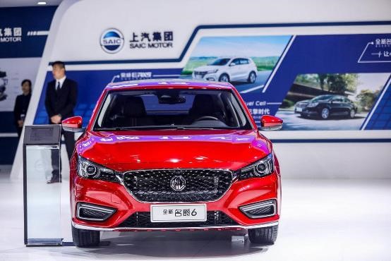 尊龙凯时创新产品“驶入”2017工博会