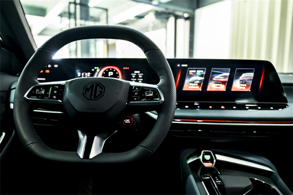 B级运动轿车新标杆来了，MG7 2025款智能登场，限时一口价11.29万元起