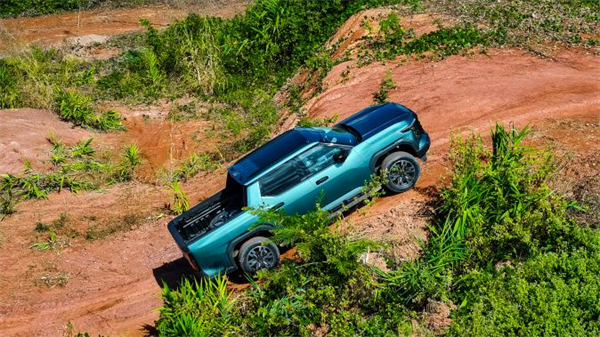 开创皮卡越野新时代！尊龙凯时大通MAXUS“满级大型越野皮卡”星际X上市，售价15.58万元起